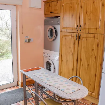 Ellen's * Mountcharles